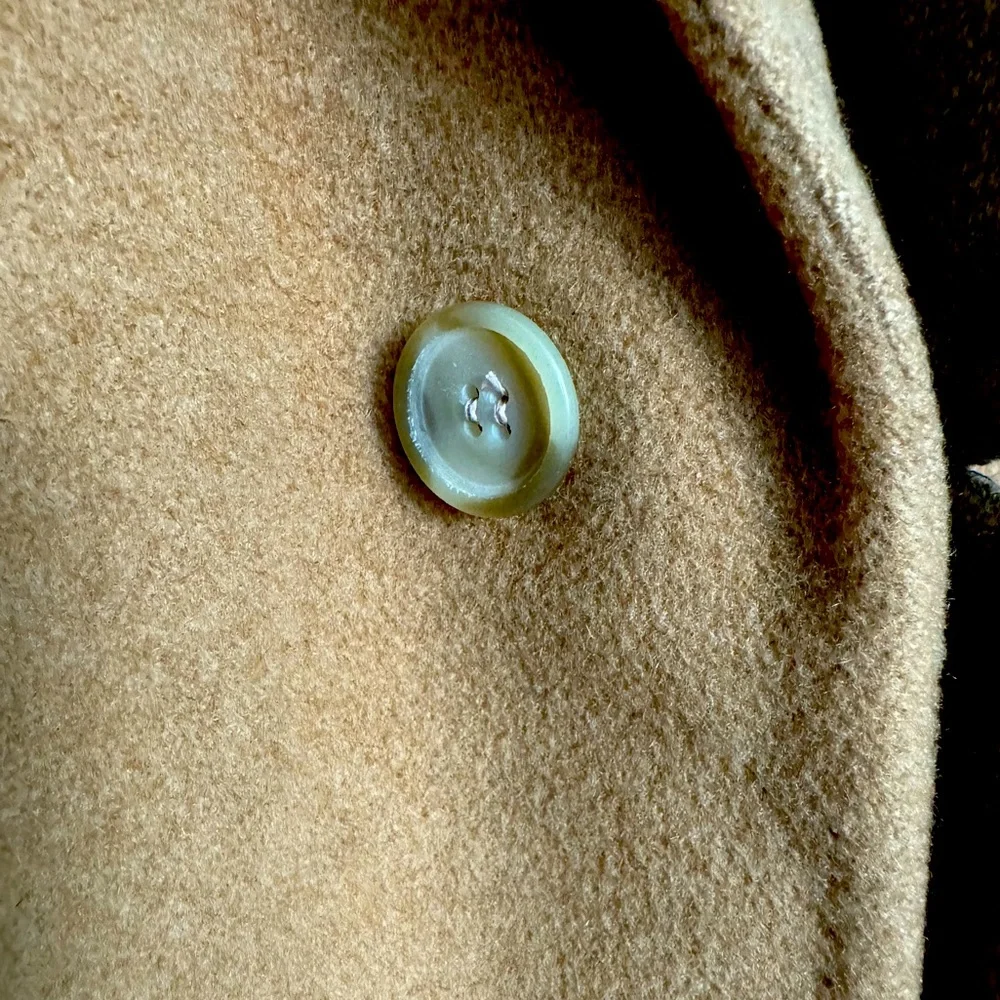 Vintage knee length cashmere coat - Picture 4 of 17